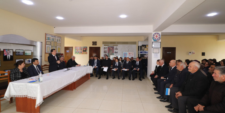 Qazaxda icra başçısının mart ayı üzrə vətəndaşlarla keçirilən növbəti səyyar görüşü rayonun Aşağı Salahlı kəndində olub