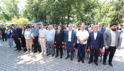 Xalq Şairi Səməd Vurğunun 120 illiyinə həsr olunmuş I Qazax Kitab Sərgisi keçirilib-20.06.2026