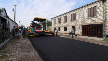 Qazaxda icra başçısı yeni asfalt örtüyü vurulmuş küçələrdə görülmüş işlərlə yerində tanış olub -20.07.2026