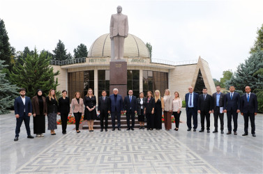 ADU məzunlarının professionallıq və peşə vərdişlərinin təkmilləşdirilməsi konfransının açılış mərasimi keçirilib 03.10.2025