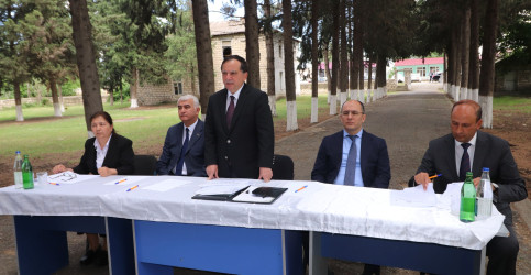 Qazaxda icra başçısının iyun ayı üzrə vətəndaşlarla keçirilən ilk səyyar görüşü rayonun Orta Salahlı kəndində olub-04.06.2026