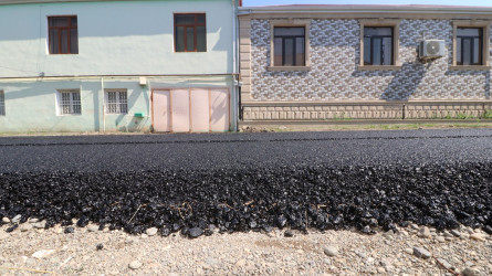 Qazaxda icra başçısı yeni asfalt örtüyü vurulmuş küçələrdə görülmüş işlərlə yerində tanış olub -20.07.2026