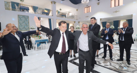 Qazaxda icra başçısı şəhid qardaşını ailə həyatı qurması münasibətilə təbrik edib 10.05.2026