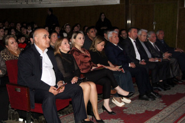 Qazaxda Xalq yazıçısı Kamal Abdullanın “Bir, iki – bizimki!” pyesi əsasında hazırlanan eyniadlı tamaşa təqdim olunub-11.11.2025