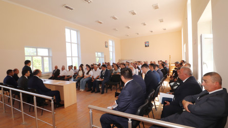 Qazaxda icra başçısının sentyabr ayı üzrə vətəndaşlarla keçirilən ilk səyyar görüşü rayonun Yuxarı Salahlı kəndində olub 03.09.2026