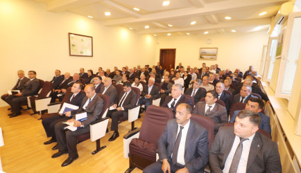 Qazaxda kənd təsərrüfatı məhsullarının istehsalı ilə bağlı müşavirə keçirilib 05.06.2026