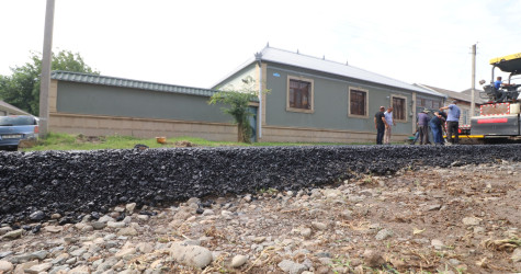 Qazaxda icra başçısı yeni asfalt örtüyü vurulmuş küçələrdə görülmüş işlərlə yerində tanış olub -20.07.2026