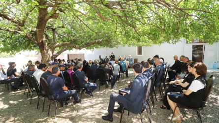 Qazaxda icra başçısının iyul ayı üzrə vətəndaşlarla keçirilən ilk səyyar görüşü rayonun Abbasbəyli kəndində olub-02.07.2026
