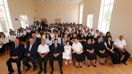 Qazaxda Xalq şairi Səməd Vurğunun anadan olmasının 120 illik yubileyi münasibətilə "Vurğun İmzası: Gənclərin Söz Səhnəsi" adlı tədbir keçirilib-19.06.2026