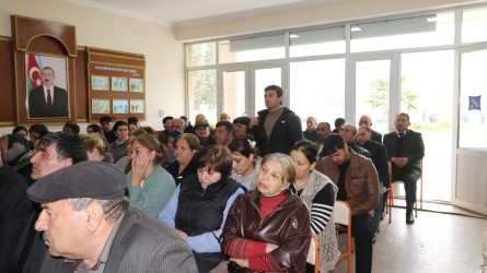 Qazaxda icra başçısının aprel ayında vətəndaşlarla keçirilən növbəti səyyar görüşü rayonun Qazaxbəyli kəndində yaşayan sakinlərlə olub 10.04.2026