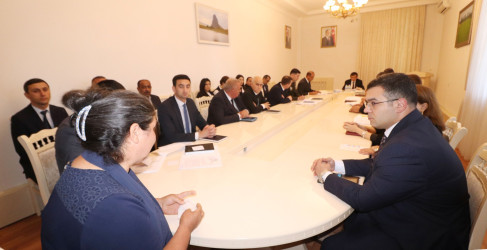 Qazax RİH-də keçirilən bugünkü ümumi qəbulda icra başçısı vətəndaşların müraciətini dinləyib 05.06.2026