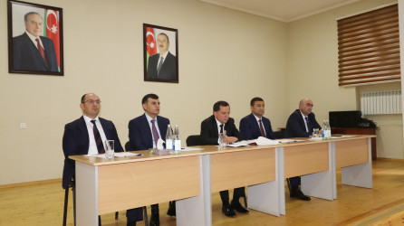 Qazaxda təhsil işçilərinin iştirakı ilə müşavirə keçirilib 30.09.2025