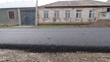 Qazaxda icra başçısı yeni asfalt örtüyü vurulmuş küçələrdə görülmüş işlərlə yerində tanış olub -20.07.2026