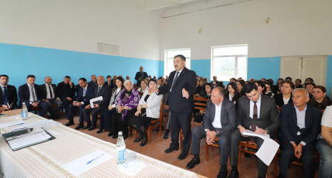 Qazaxda icra başçısının may ayı üzrə vətəndaşlarla keçirilən ilk səyyar görüşü rayonun Xanlıqlar kəndində olub-07.05.2026