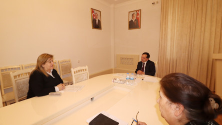 İcra başçısı vətəndaşları fərdi qəbul edərək müraciətlərini dinləyib 10.04.2026