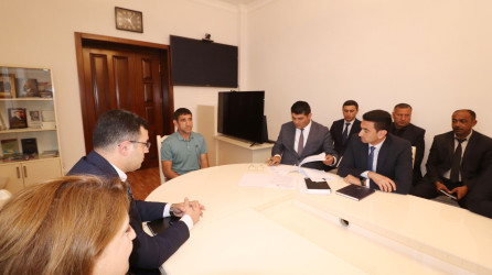 Qazax RİH-də keçirilən bugünkü ümumi qəbulda icra başçısı vətəndaşların müraciətini dinləyib 05.06.2026